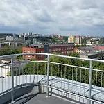 Sky Near The Center アパート *