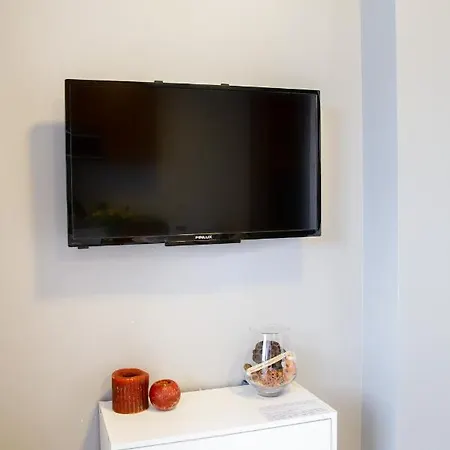 Sky Studio Near The Center Apartment *